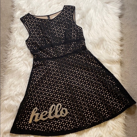 LOFT Dresses & Skirts - Loft Petites Black dress w/ Nude Lining